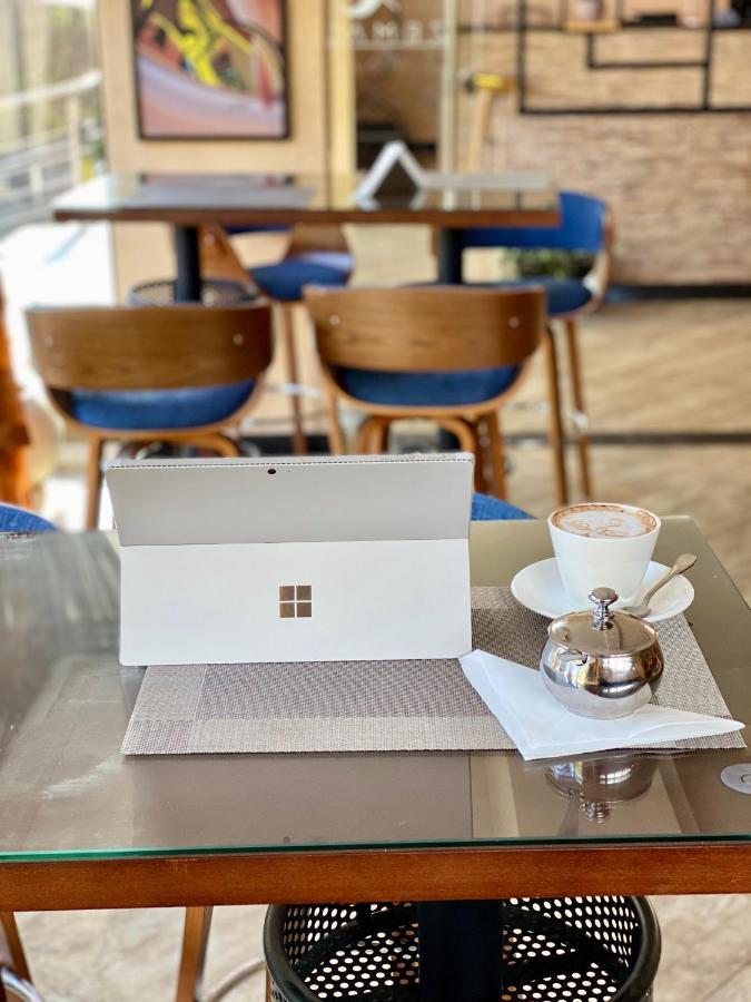 Zemalex Hotel Addis Ababa Ngoại thất bức ảnh